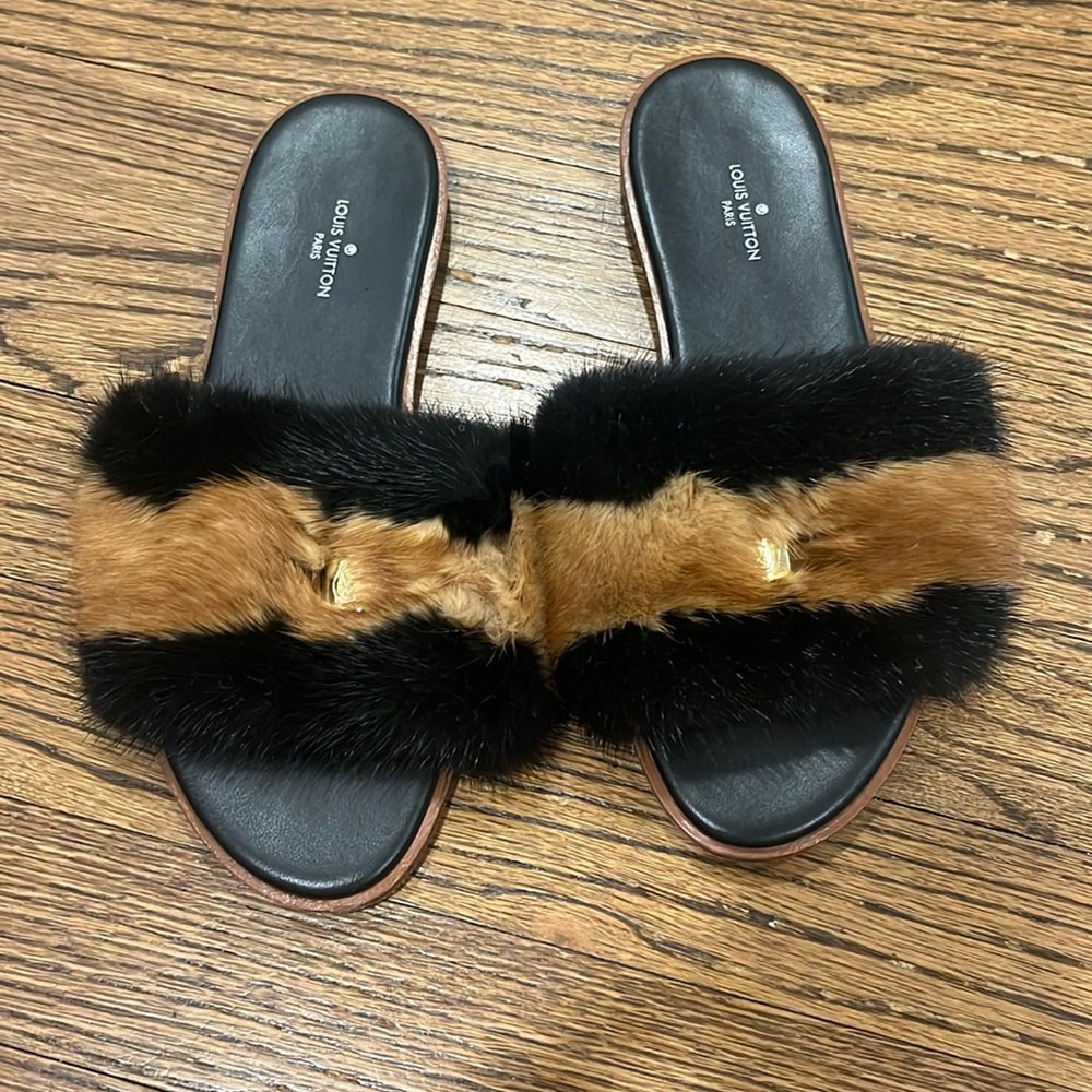 Louis Vuitton "Lock It" Slide Sandal with Genuine Mink Fur, size 37